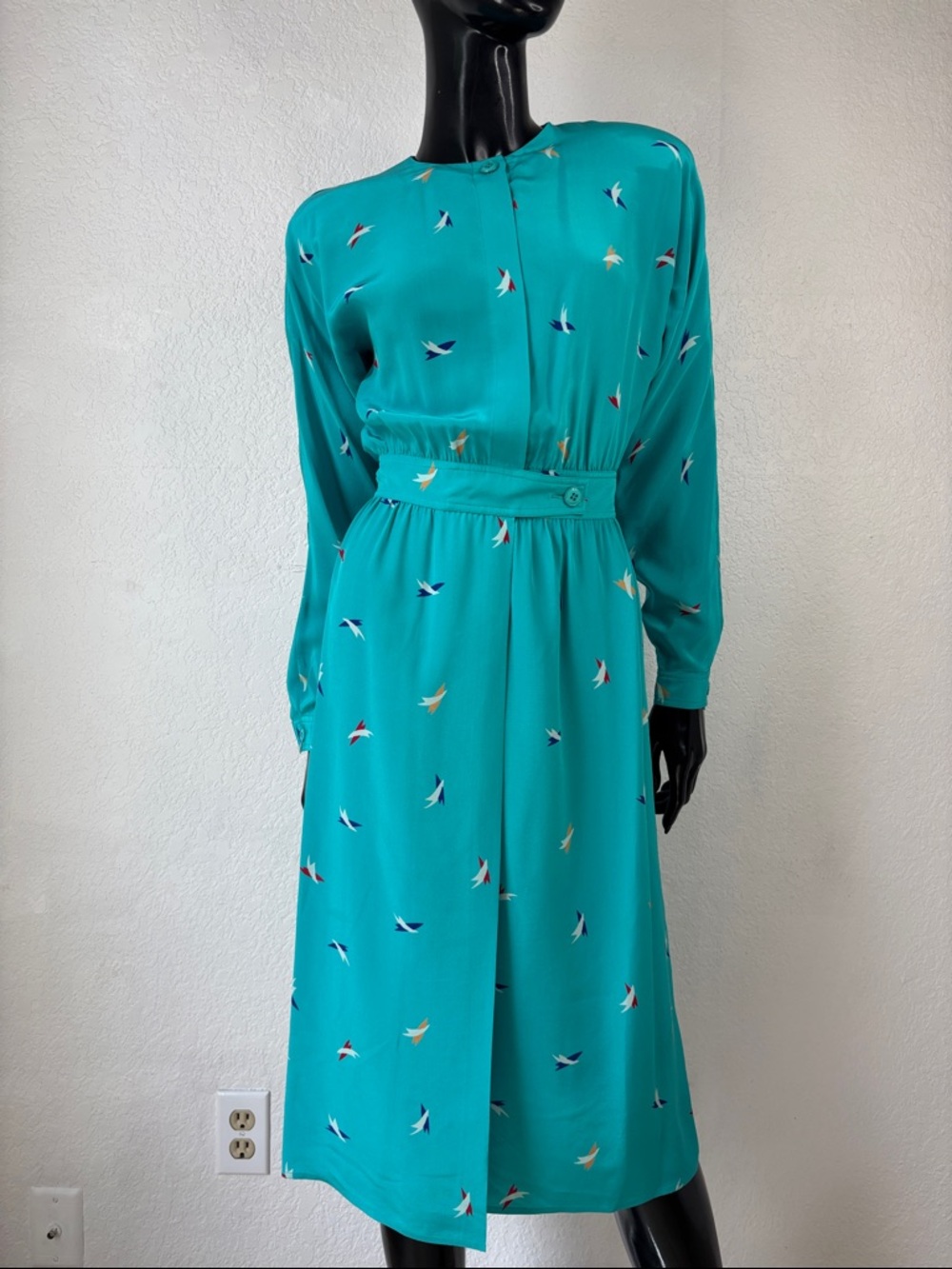 VTG Teal Long-Sleeve Printed Silk Midi Dress